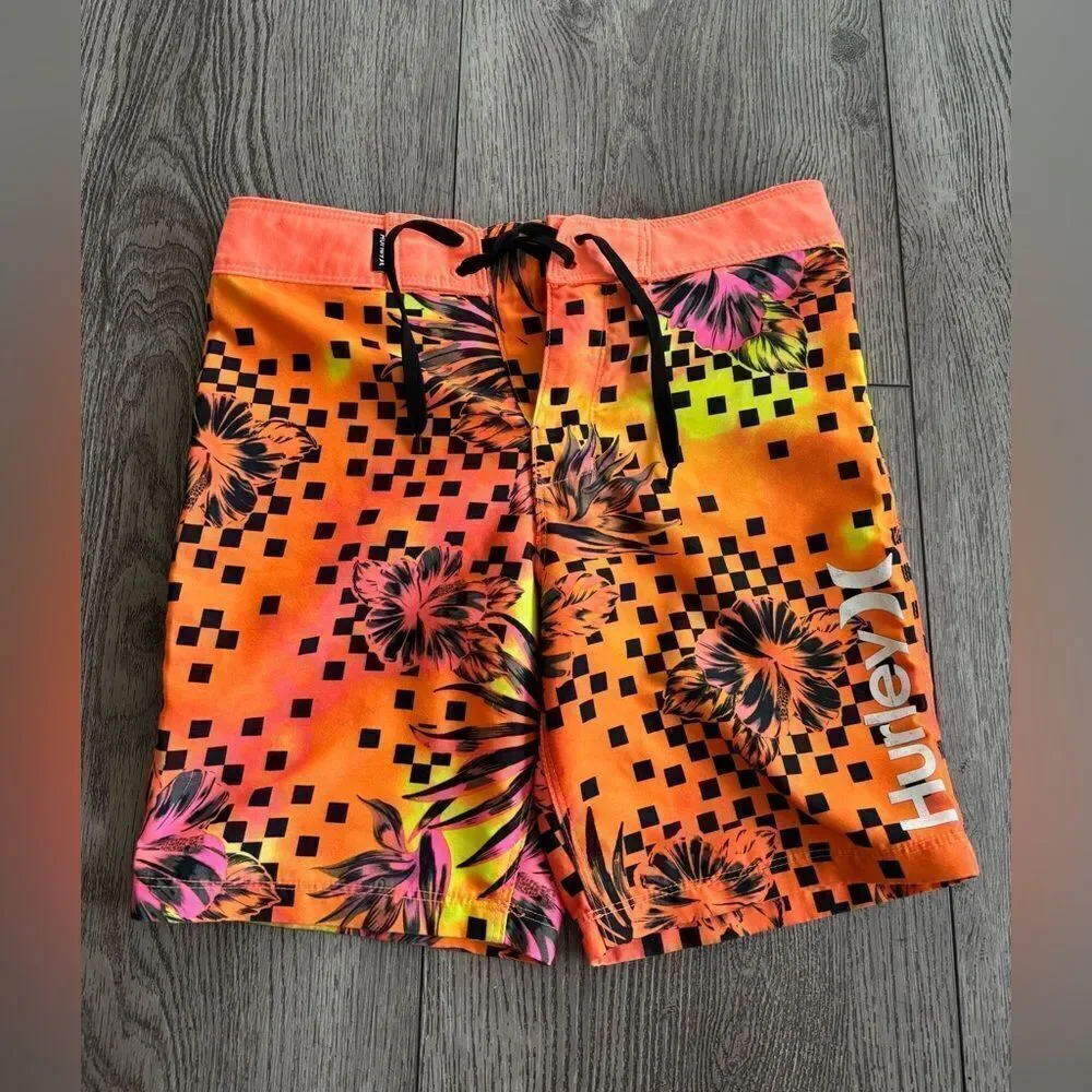 Boys used clothing lot sizes from 5-7 Nike,under armour , lucky brand